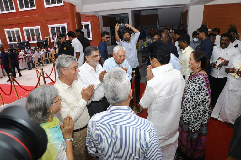 DAV Governing Board members greet Hon_ble Chief Minister